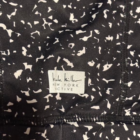 High Neck Sports Bra Crop - Picture 3 of 3